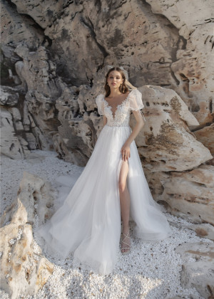 Short Sleeves Beaded Ivory Lace Tulle Slit Wedding Dress
